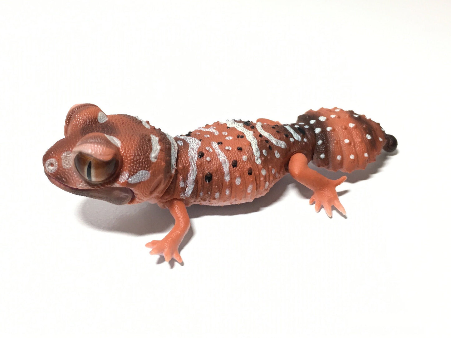 Bandai Three-lined Knob-tailed Skinned Gecko Mini Figure w/ Movable Joints