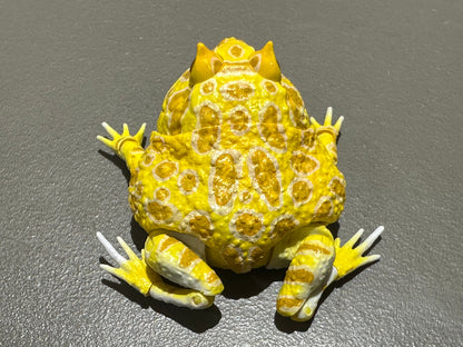 Articulated Argentine Horned Pacman Frog Plastic Figure w/ Movable Joints Yellow