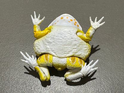 Articulated Argentine Horned Pacman Frog Plastic Figure w/ Movable Joints Yellow