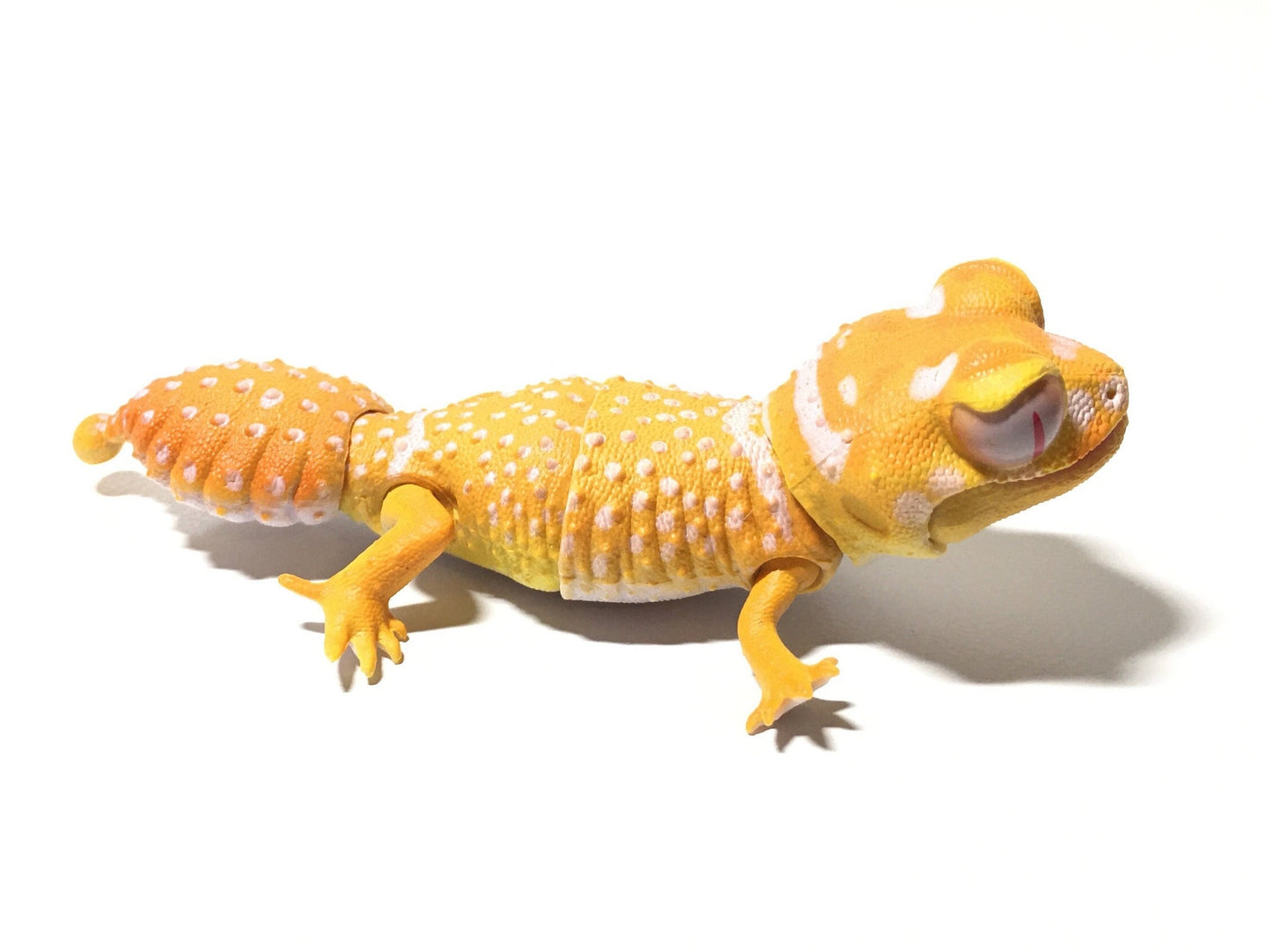 Bandai Albino Pyrubara Knob-tailed Gecko Mini Figure  w/ Movable Joints